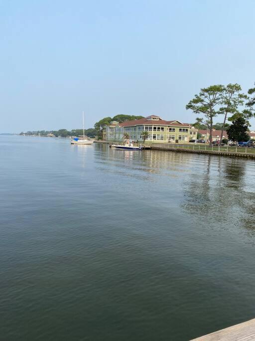 Sea Palm Escape In Walton Beaches Apartment