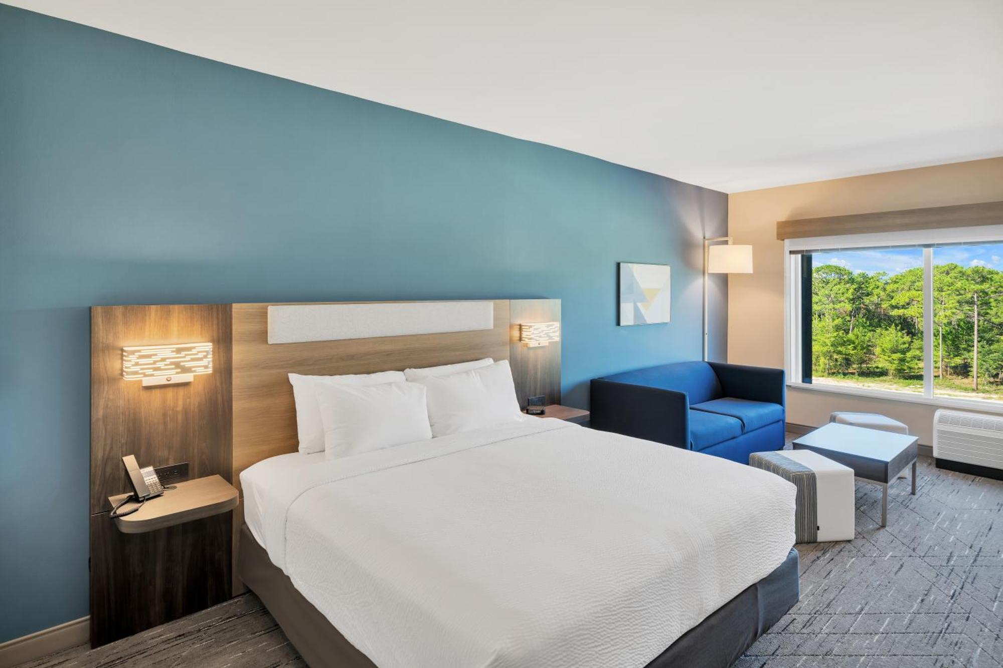 Express & Walton - Eglin Area By Ihg