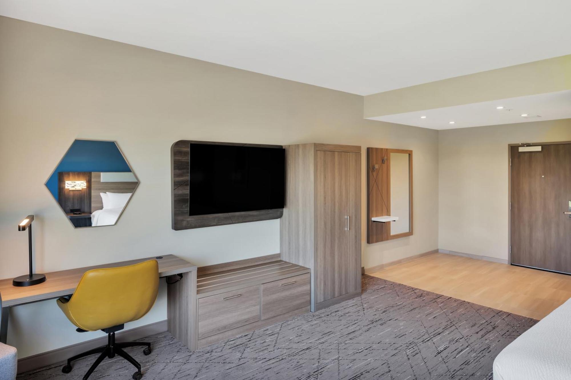 Hotel Express & Walton - Eglin Area By Ihg