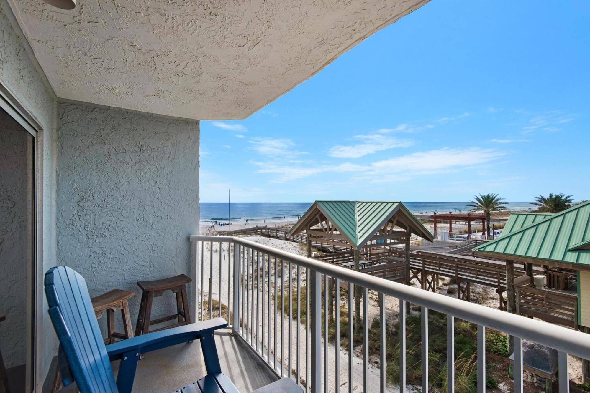 Islander 305 Apartment *