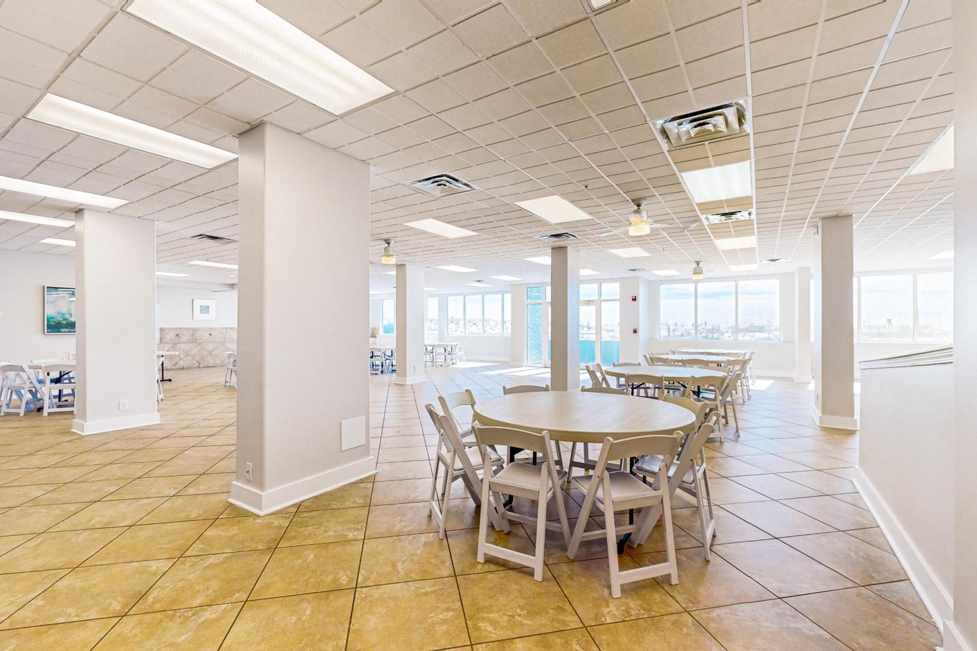 Apartment Islander Unit 3009 *
