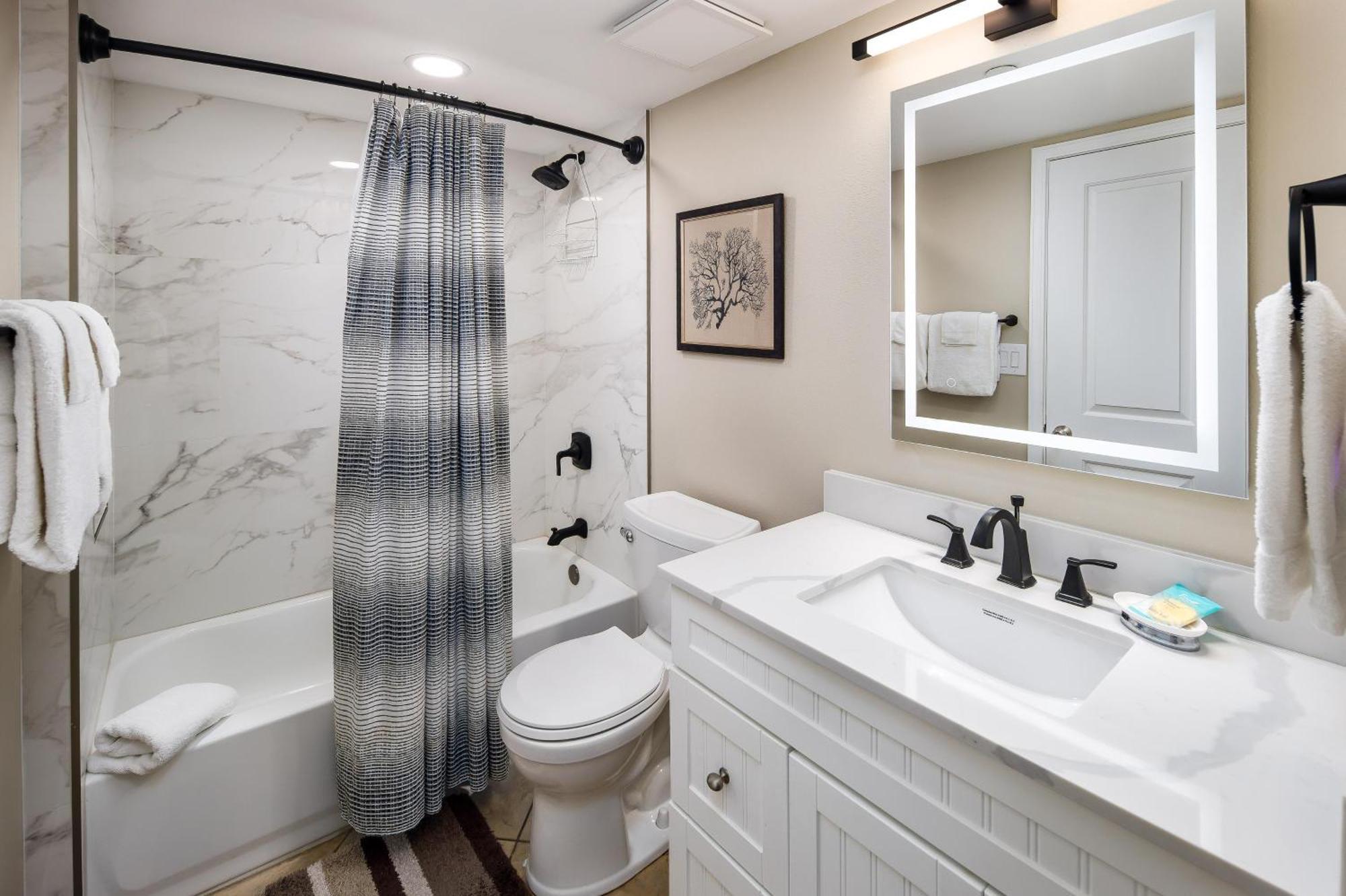 Holiday home Nautilus 1201: Gulf Front With Wrap-around Balcony Fort Walton Beach