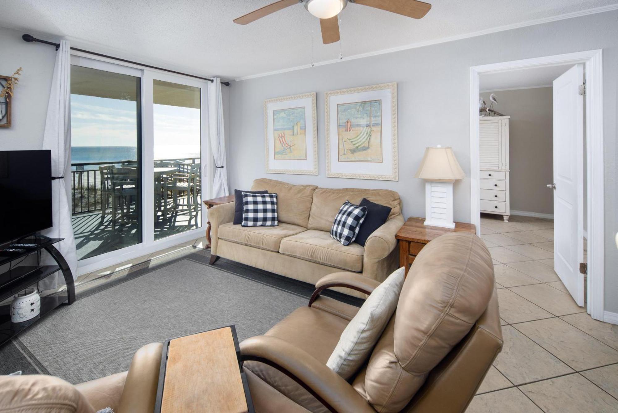 Holiday home Nautilus 1201: Gulf Front With Wrap-around Balcony *