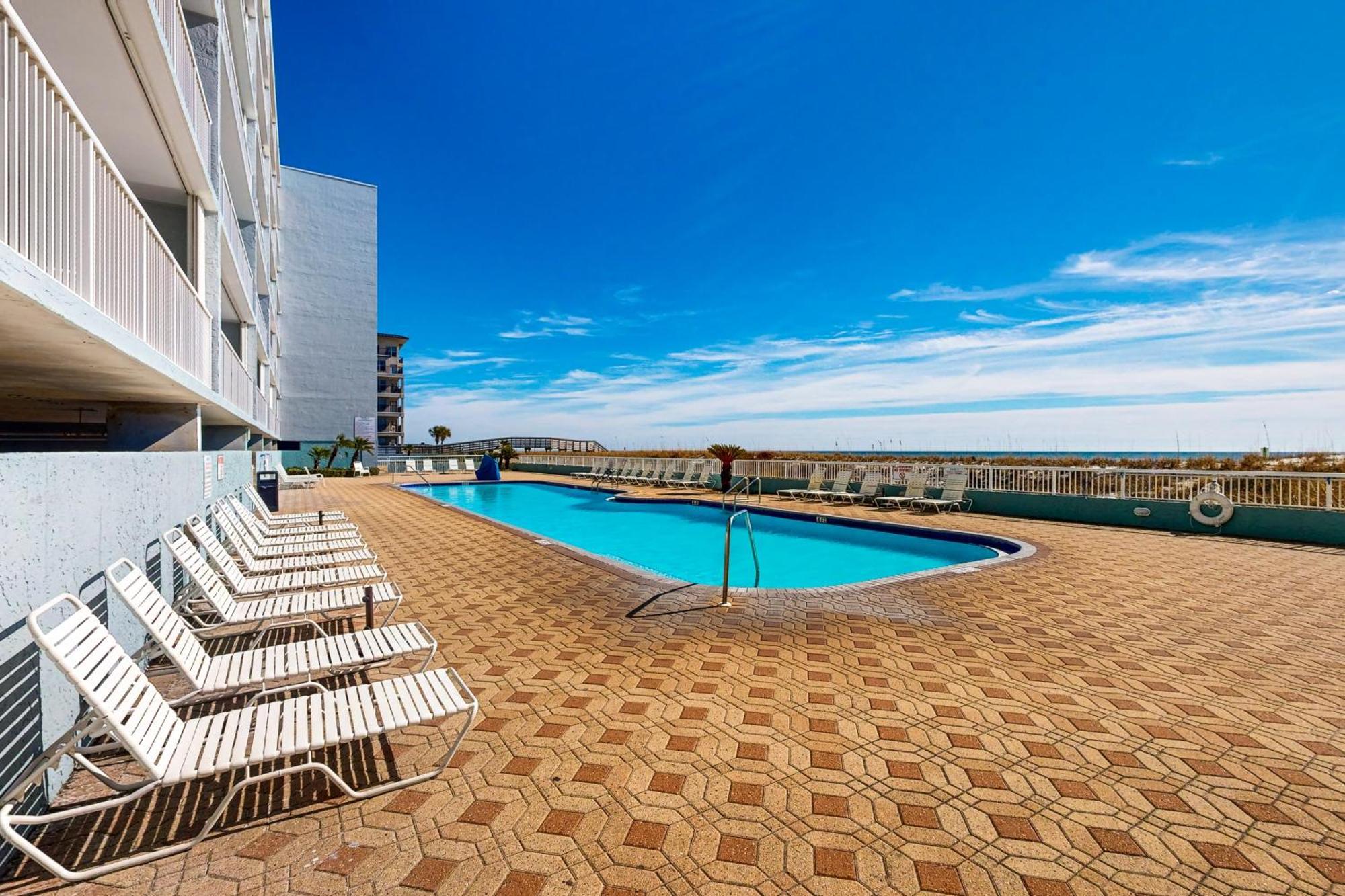Islander E 5001 Apartment *
