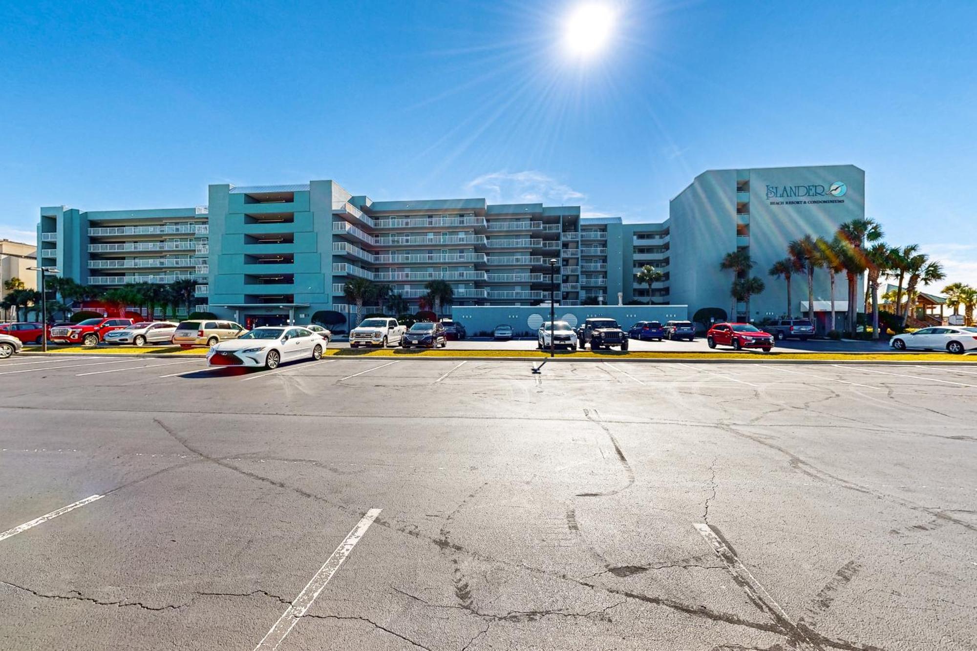 Islander E 5001 Apartment