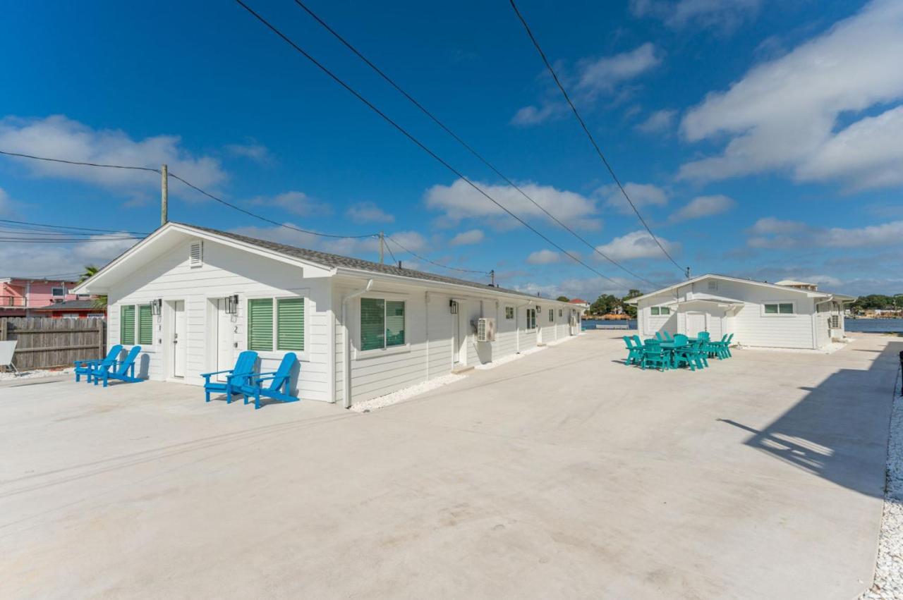 Beachfront With Pool Access Bluefish 1 Apartment *