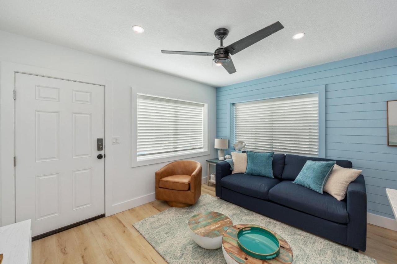 Apartment Beachfront With Pool Access Bluefish 1