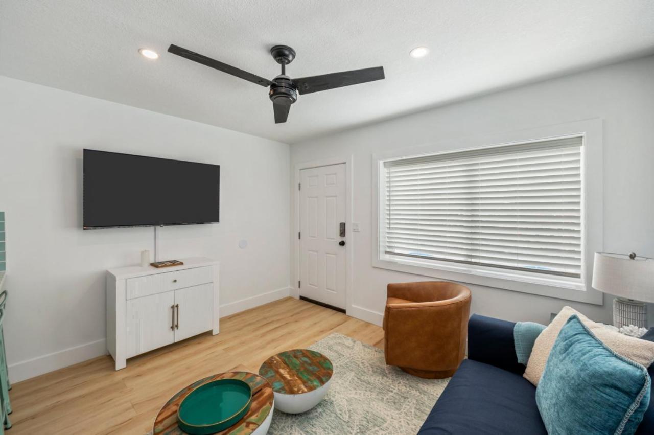 Apartment Beachfront With Pool Access Bluefish 1 *