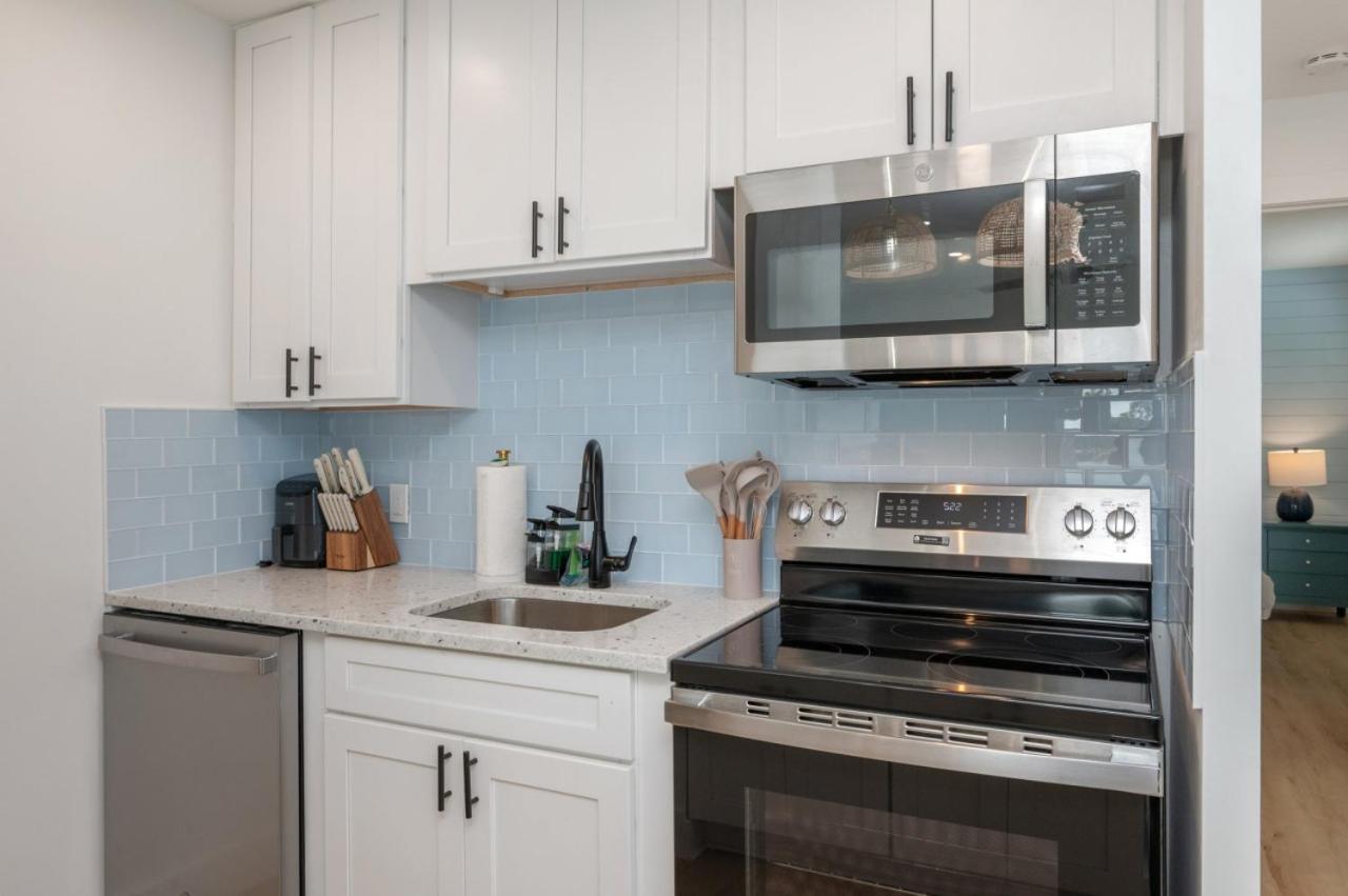 Beachfront With Pool Access Bluefish 5 Apartment *