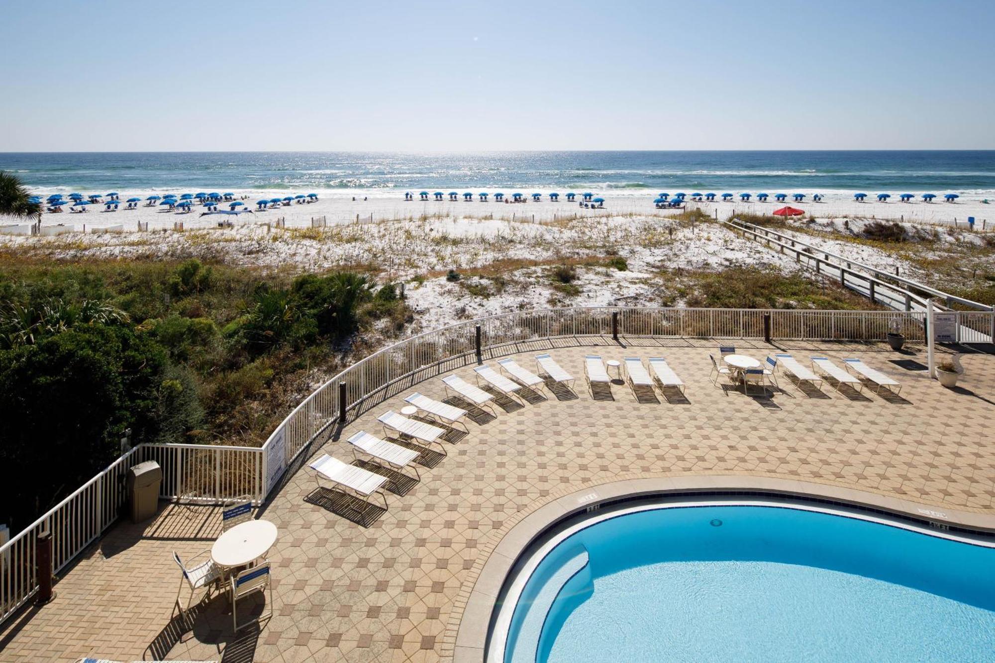 Summer Place 302