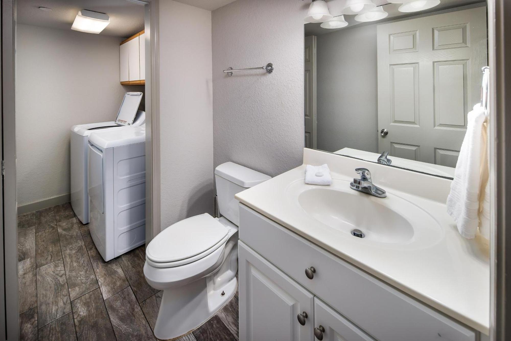Apartment Nautilus 1101 - 3 Br/ 2 1/2 Ba Ground Floor On The - Free Service March To October *