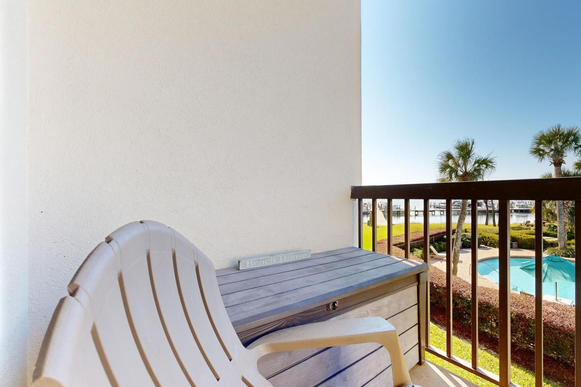 Pirates Bay A210 Hotel *