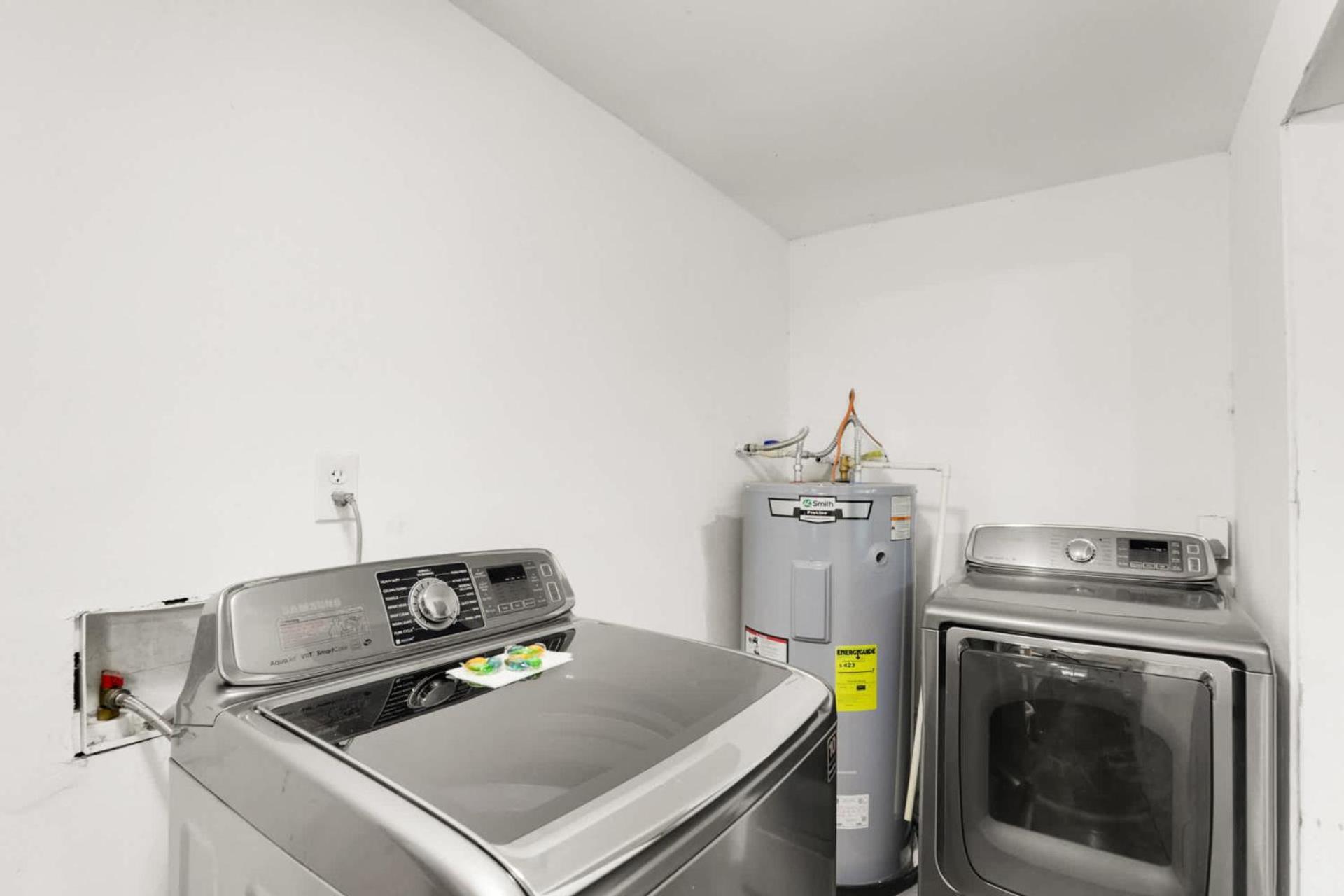 Ocean - 5 Bedroom Retreat With Pickleball, Arcade, Grill & Access! Holiday home Fort Walton Beach