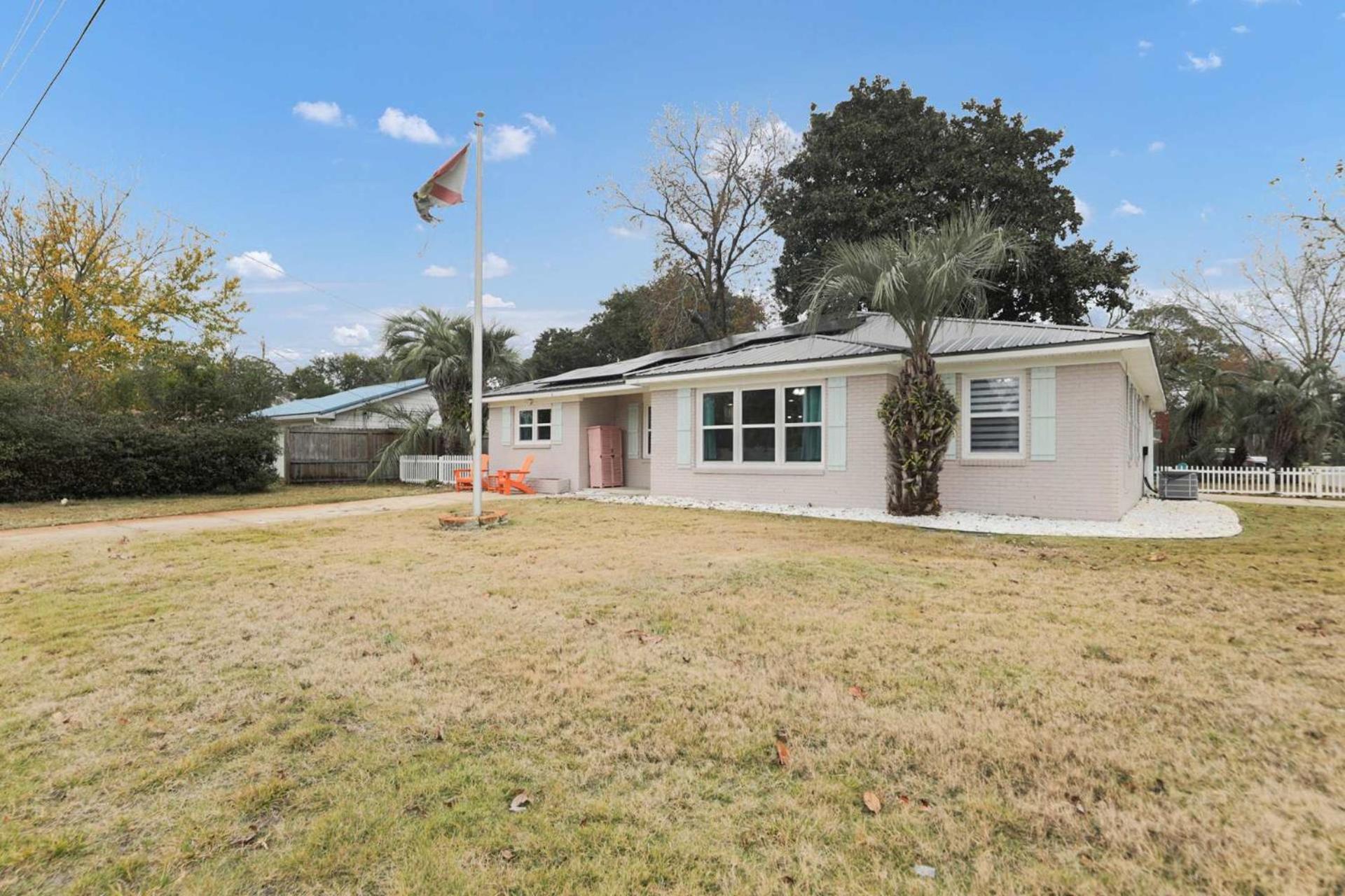 Ocean - 5 Bedroom Retreat With Pickleball, Arcade, Grill & Access! Fort Walton Beach