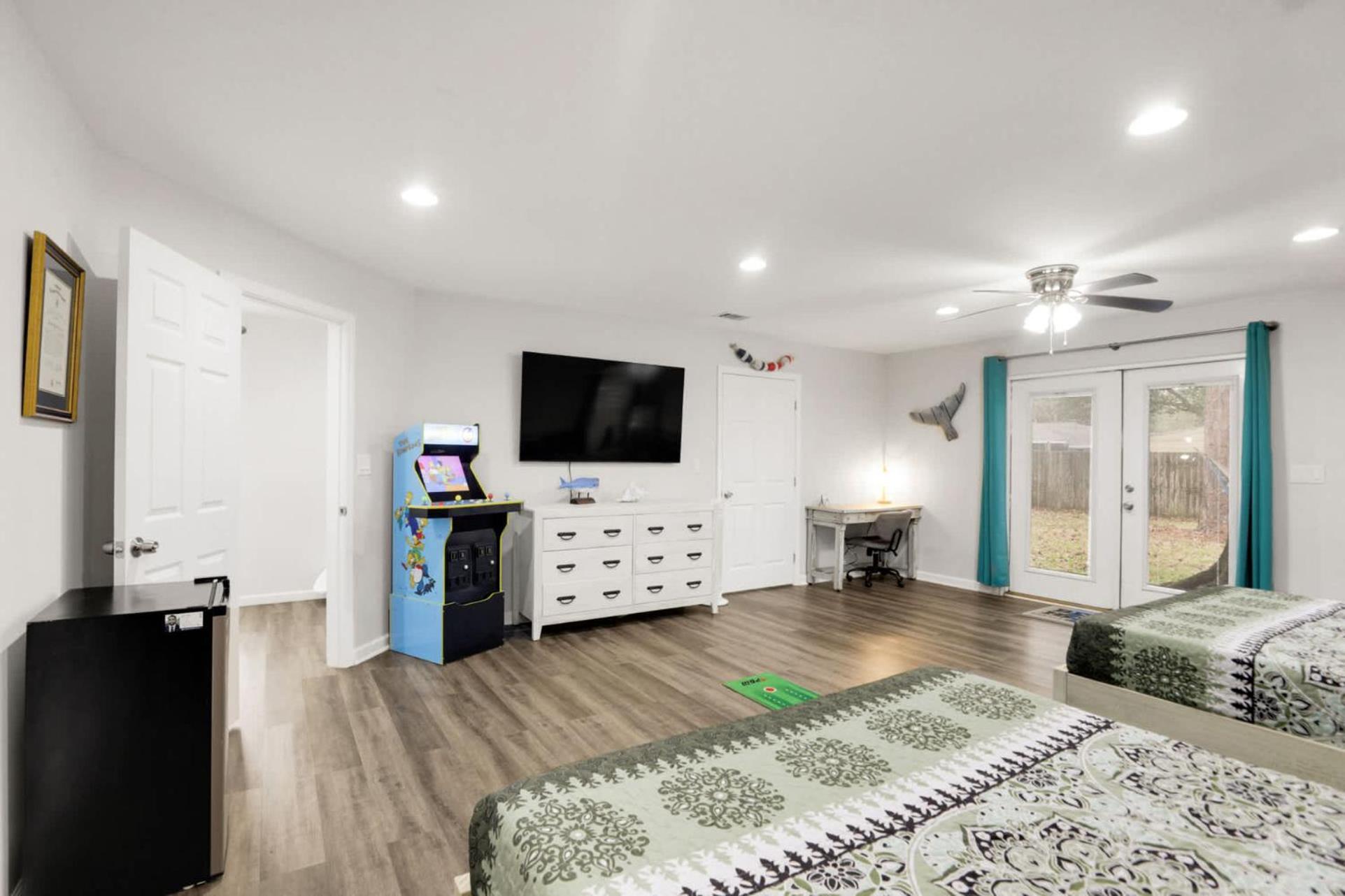 Holiday home Ocean - 5 Bedroom Retreat With Pickleball, Arcade, Grill & Access! Fort Walton Beach