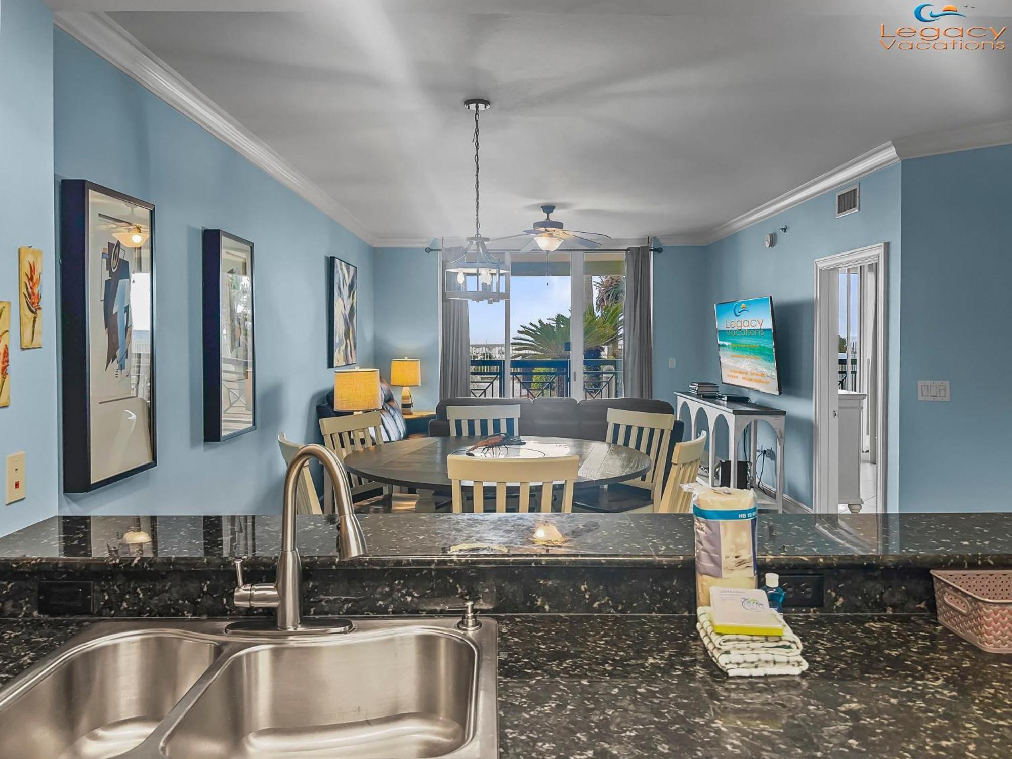 Az 115 - Beautiful Poolside 4 Bd Beachfront * Fort Walton Beach
