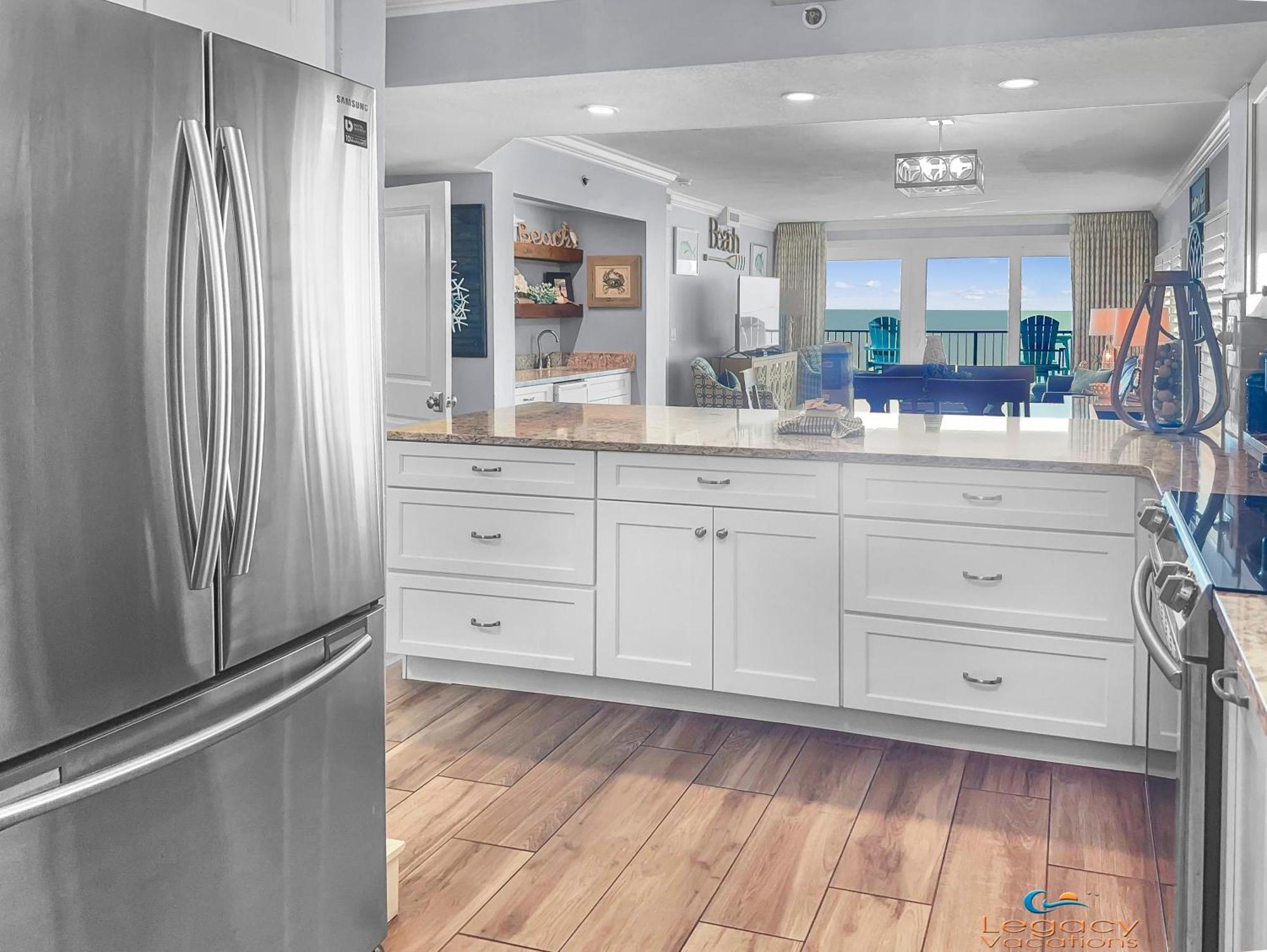 So 401 - Lovely Remodeled 3 Bd Beachfront Condo!