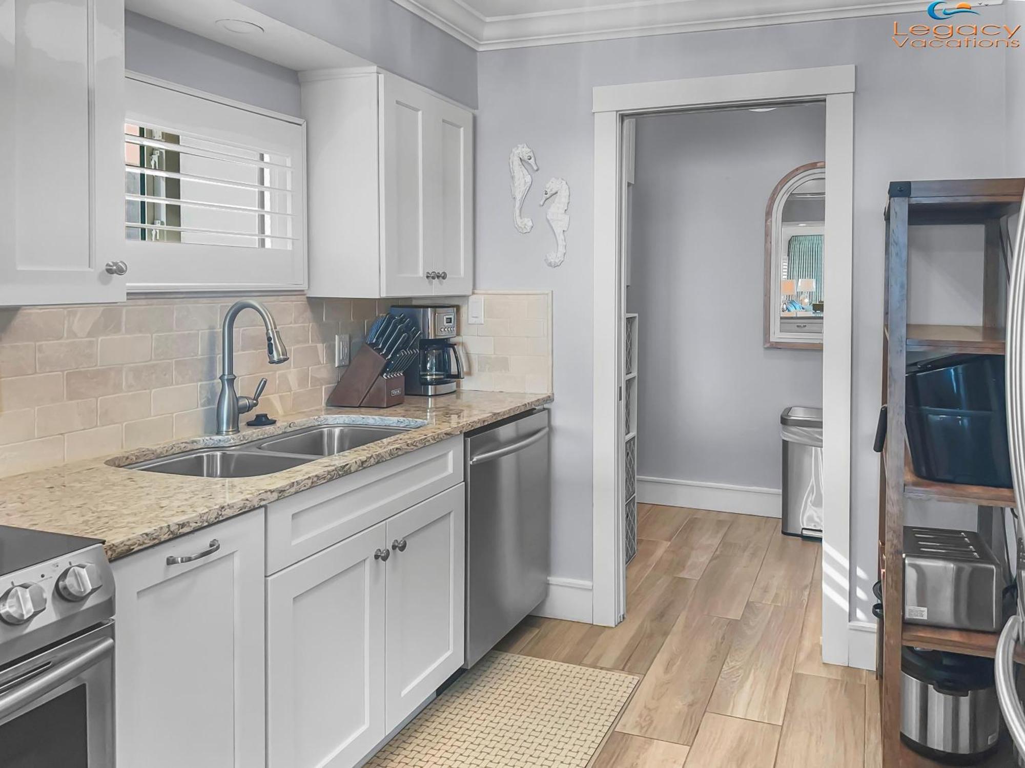 Apartment So 401 - Lovely Remodeled 3 Bd Beachfront Condo! Fort Walton Beach