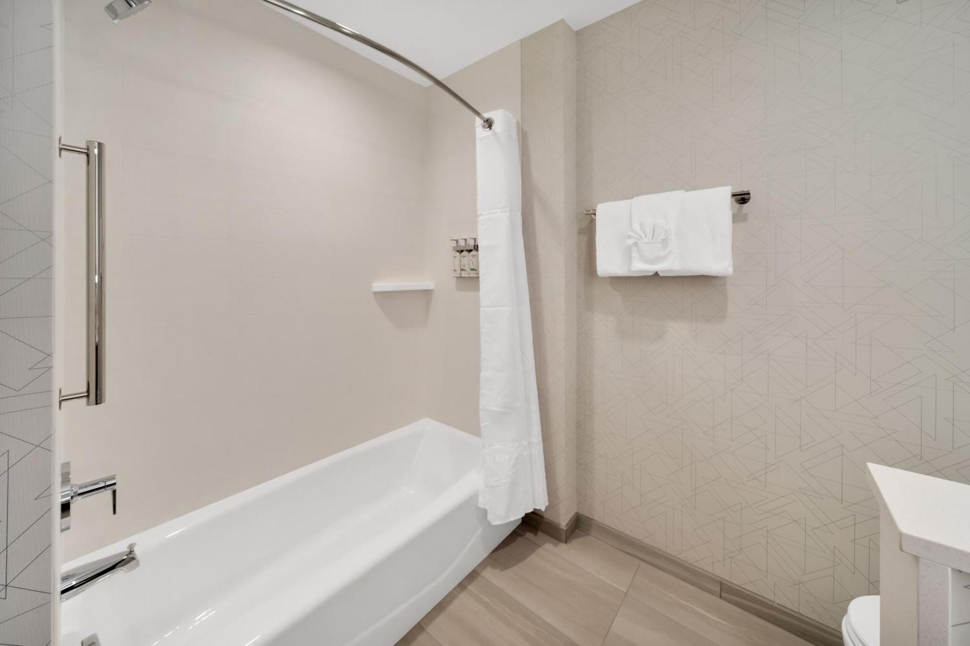 Express & Walton - Eglin Area By Ihg Fort Walton Beach