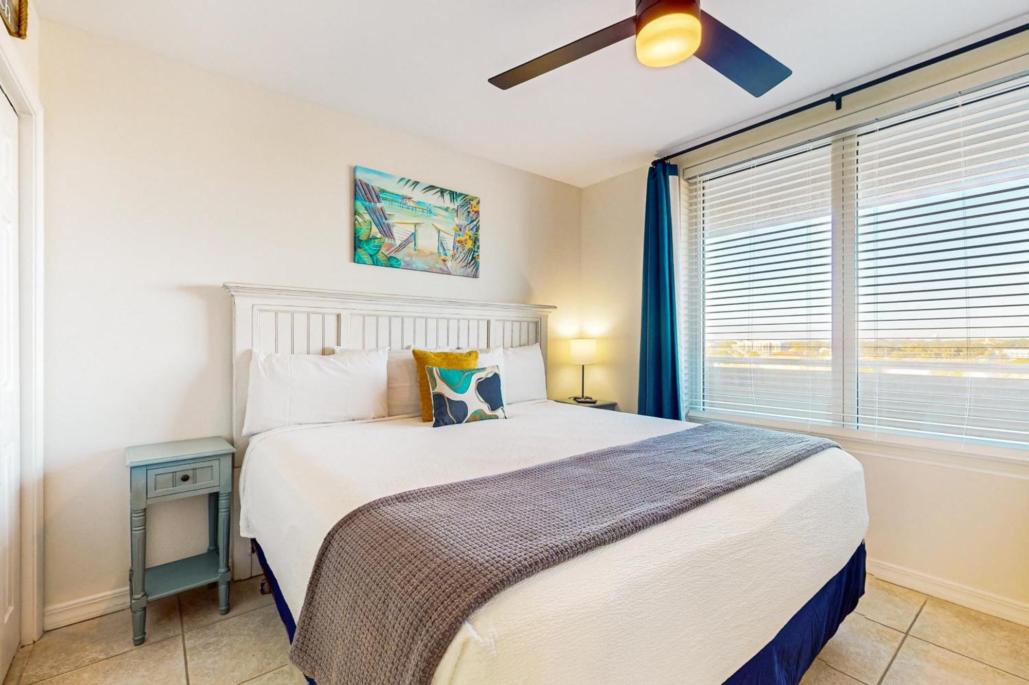 Apartment Island Princess 704 *