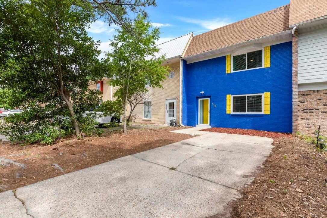 Retro - Arcade Home, Kids, Dogs, Grill, & Beach! Holiday home Fort Walton Beach