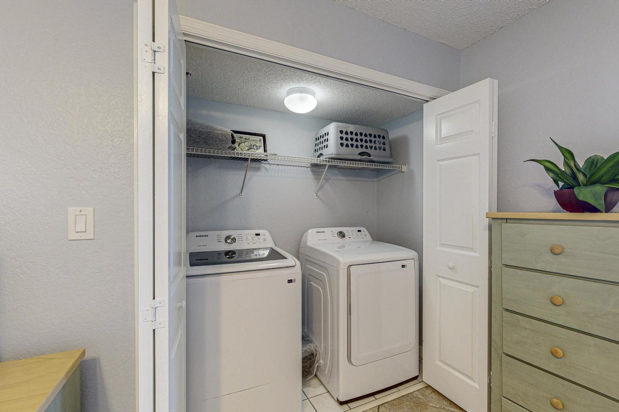 Islander E 3010 Apartment *