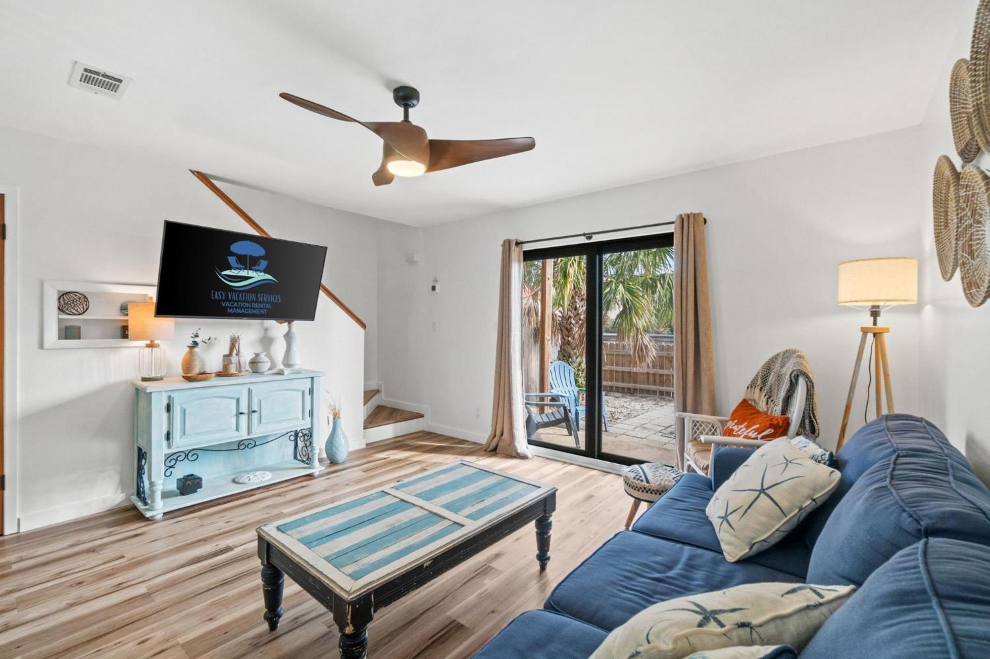 Apartment Bumble Townhome, Dog Friendly, Free Activities Included! *