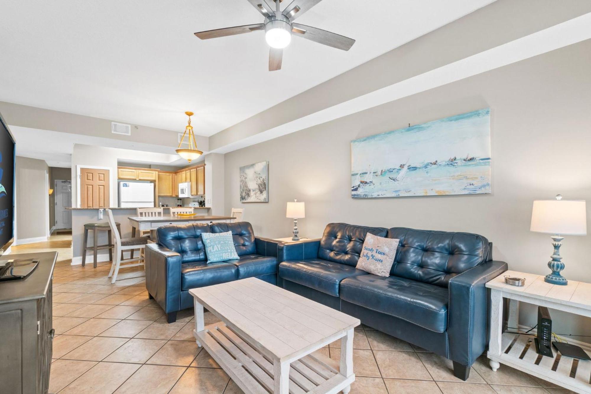 Holiday home Front Oasis 502, Free Activities Included!