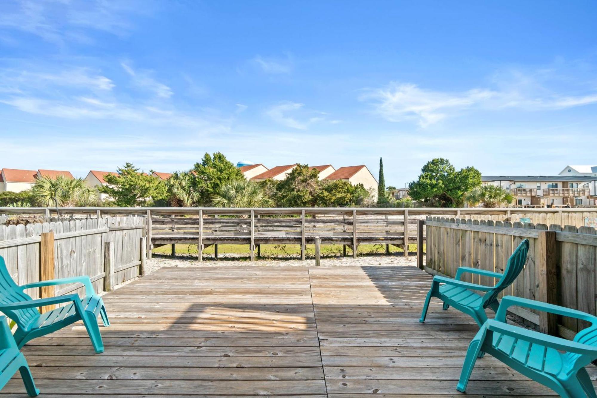 Please, Townhome, Sleeps 4, Free Activities Included!