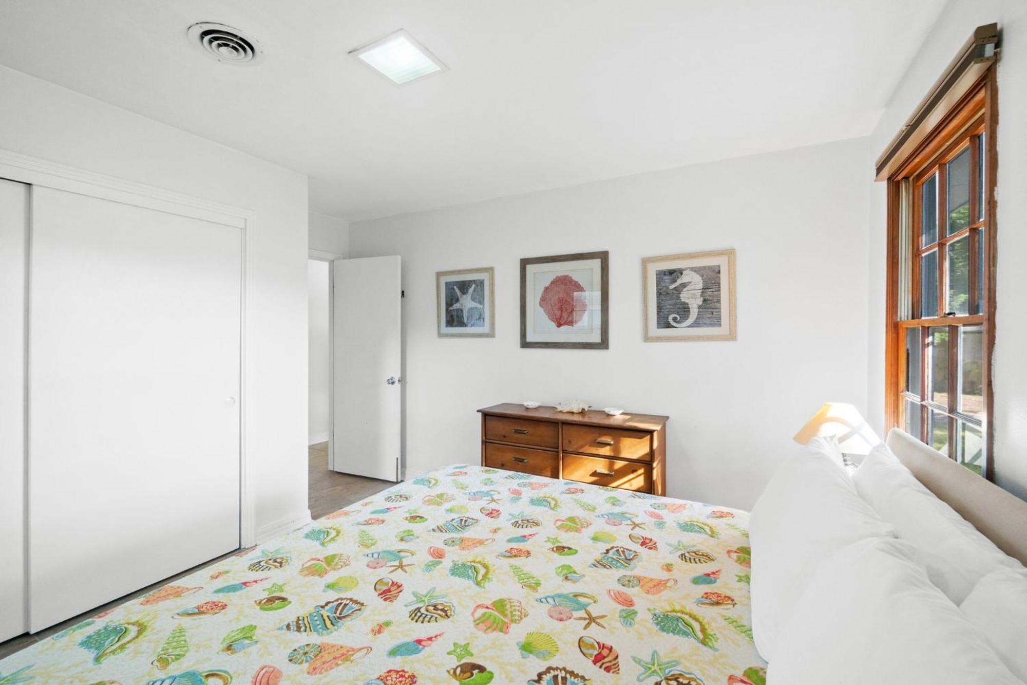 Little House, Single Family Home, Sleeps 8, Free Activities Included! * Fort Walton Beach