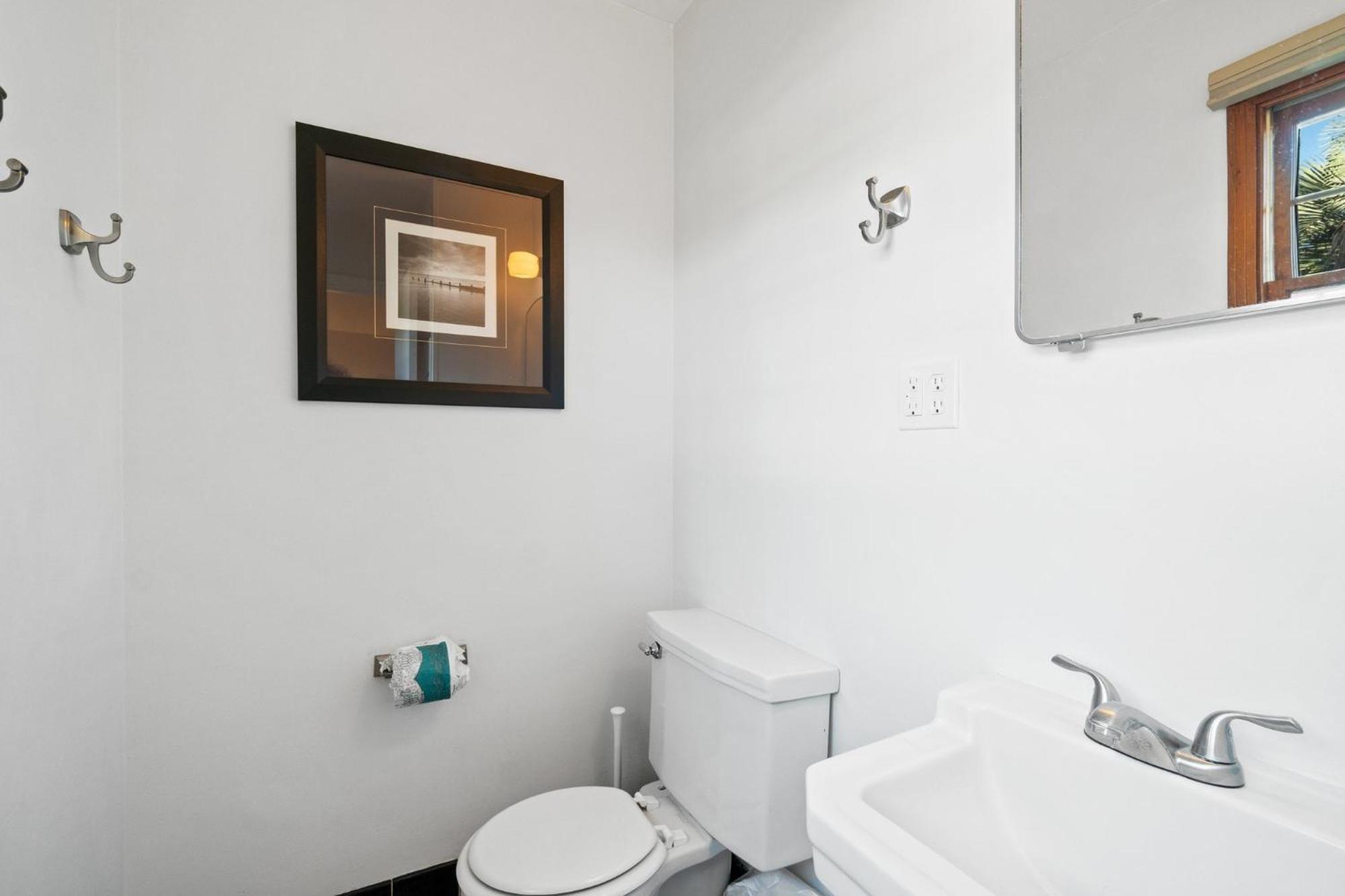 Holiday home Little House, Single Family Home, Sleeps 8, Free Activities Included! *