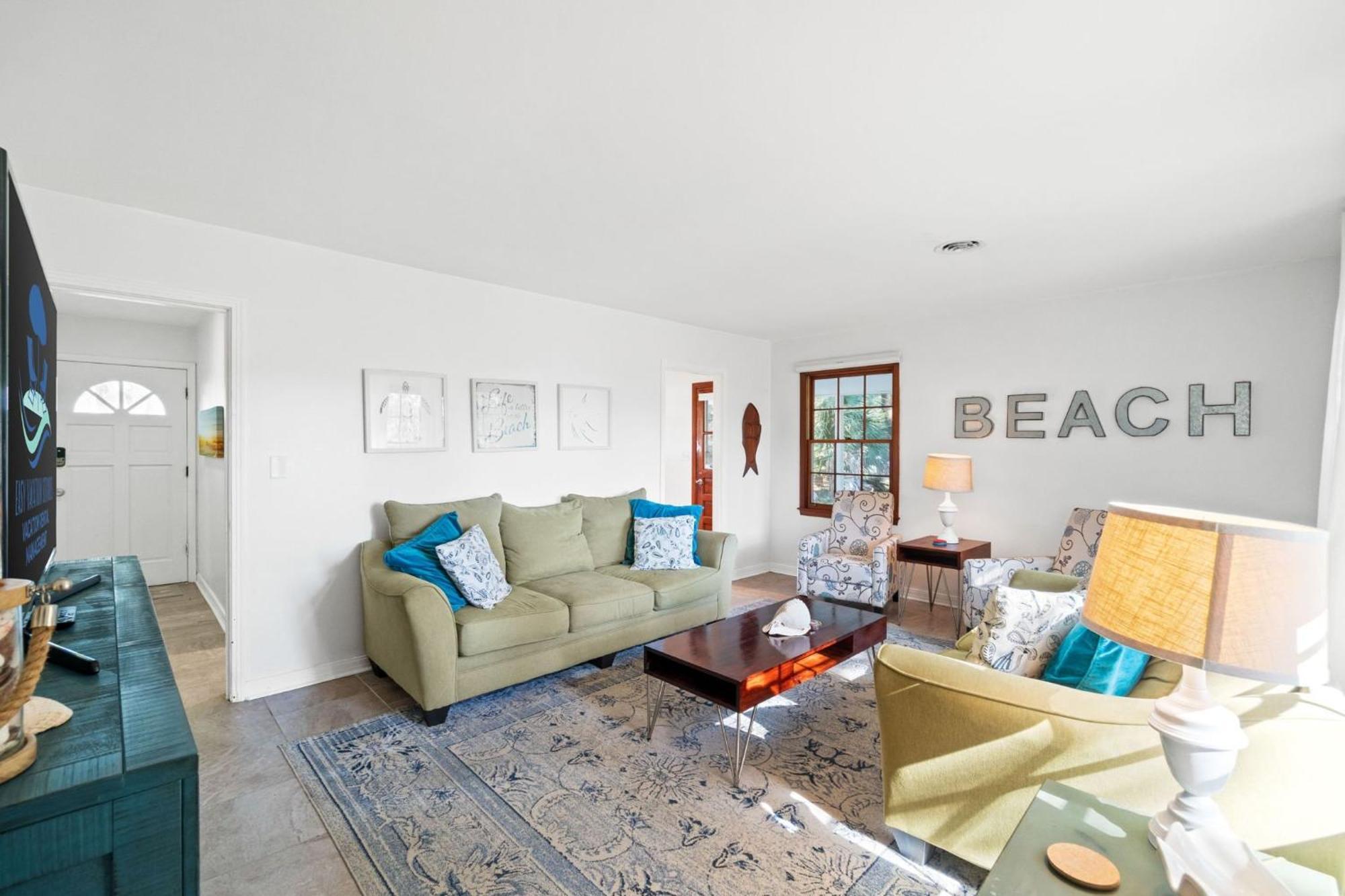 Little House, Single Family Home, Sleeps 8, Free Activities Included! Fort Walton Beach
