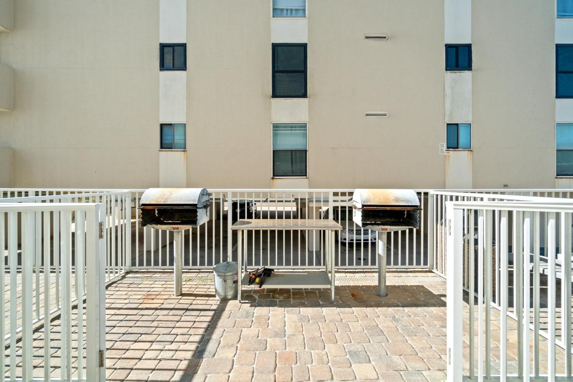 Front Paradise Palms 205, Free Activities Included! Holiday home