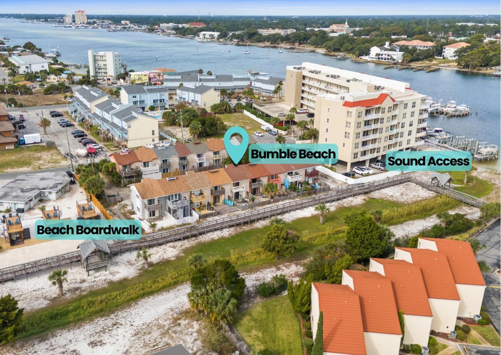 Apartment Bumble Townhome, Dog Friendly, Free Activities Included!