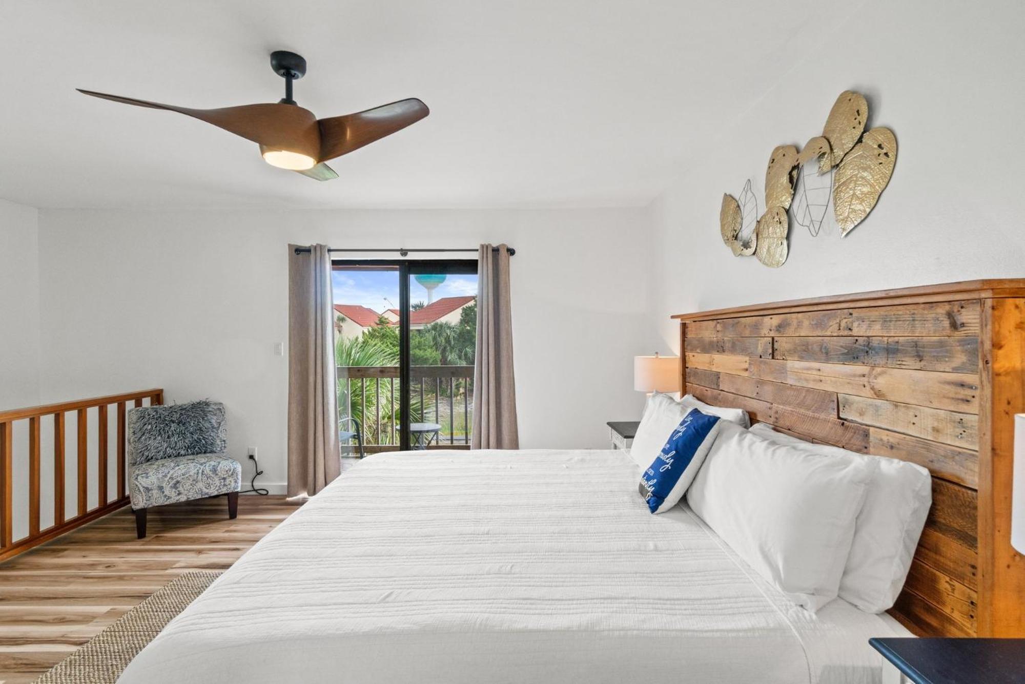 Bumble Townhome, Dog Friendly, Free Activities Included! * Fort Walton Beach