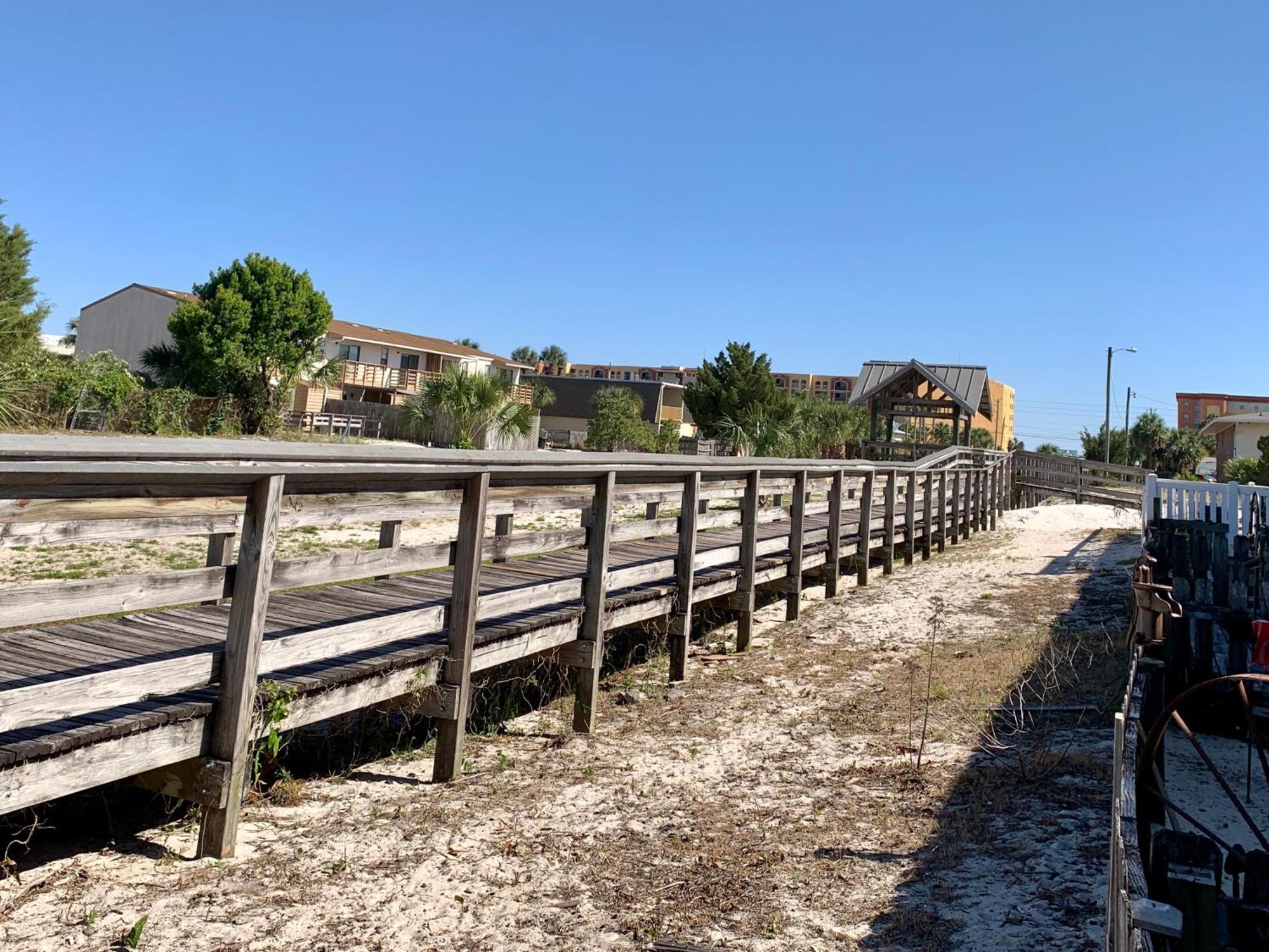 Bumble Townhome, Dog Friendly, Free Activities Included! * Fort Walton Beach