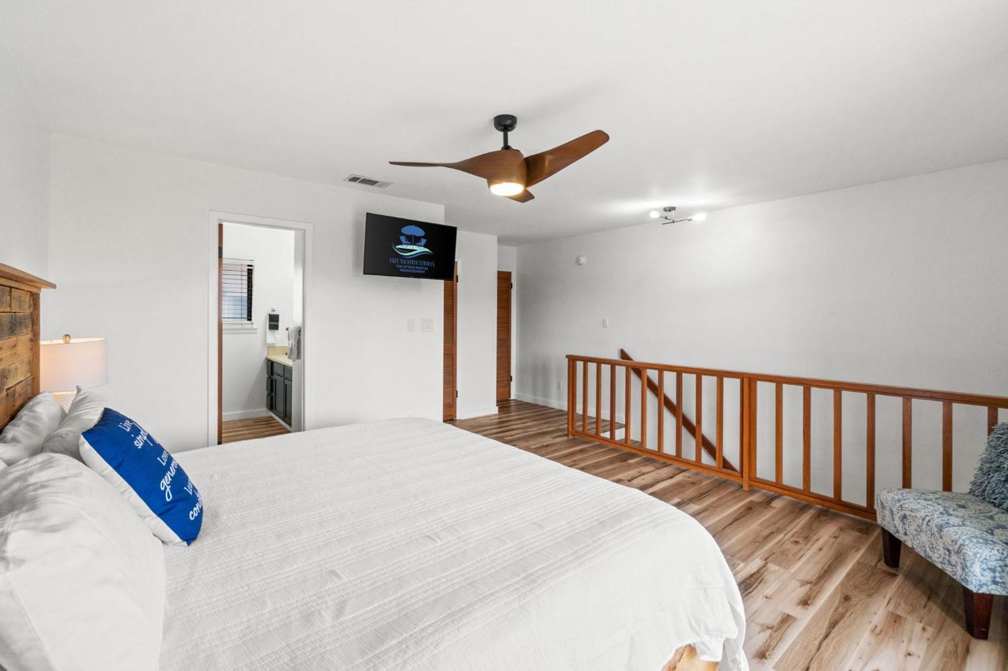 Apartment Bumble Townhome, Dog Friendly, Free Activities Included!