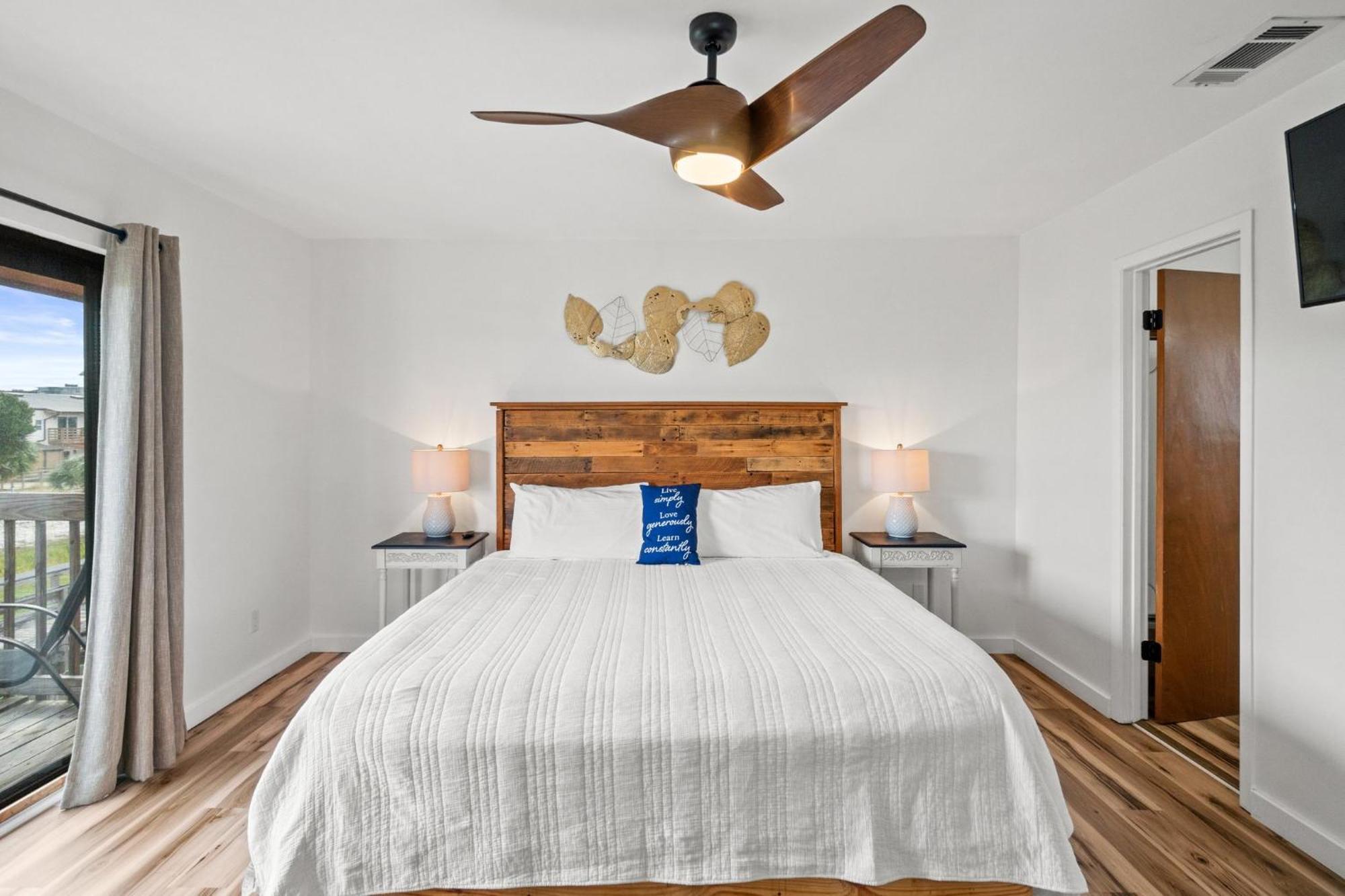 Apartment Bumble Townhome, Dog Friendly, Free Activities Included!