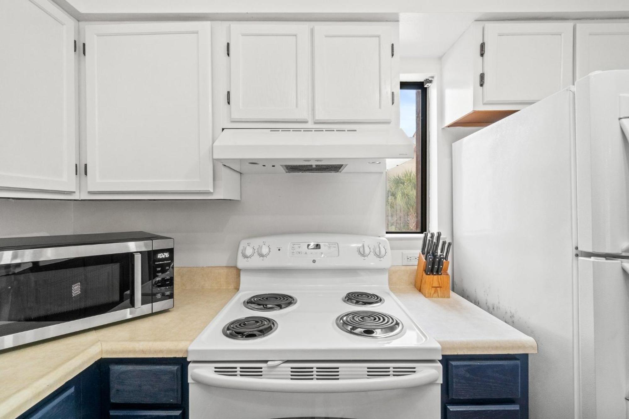 Bumble Townhome, Dog Friendly, Free Activities Included! Apartment *