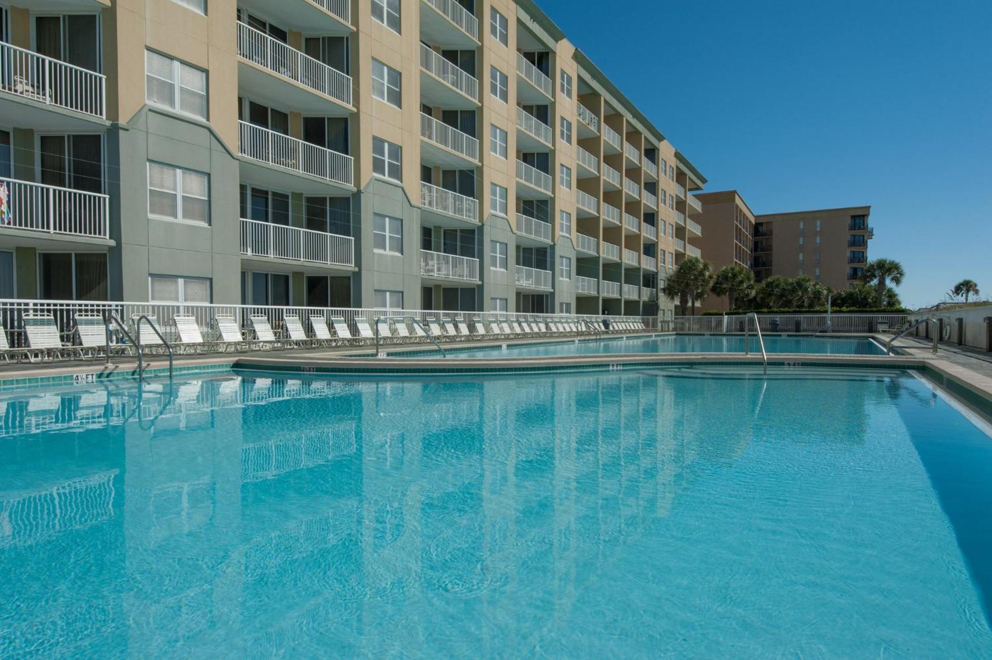 Apartment Front, Family Tides 103, Free Activities Included!