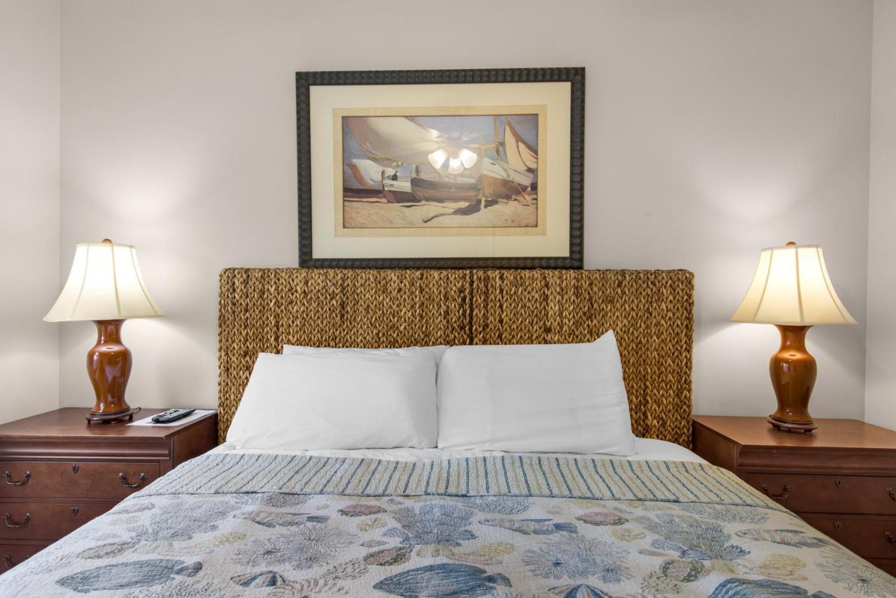 Apartment Front, Family Tides 103, Free Activities Included! Fort Walton Beach