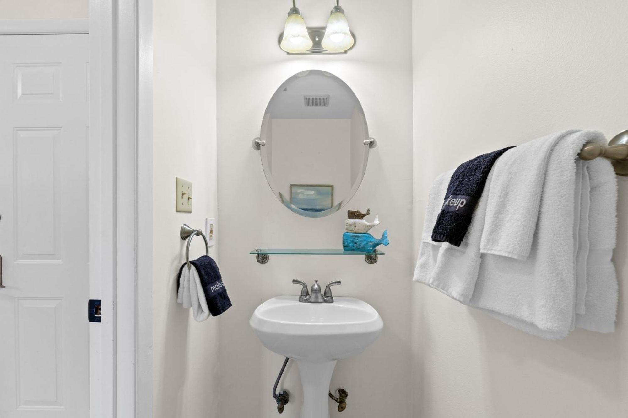 Holiday home Please, Townhome, Sleeps 4, Free Activities Included!