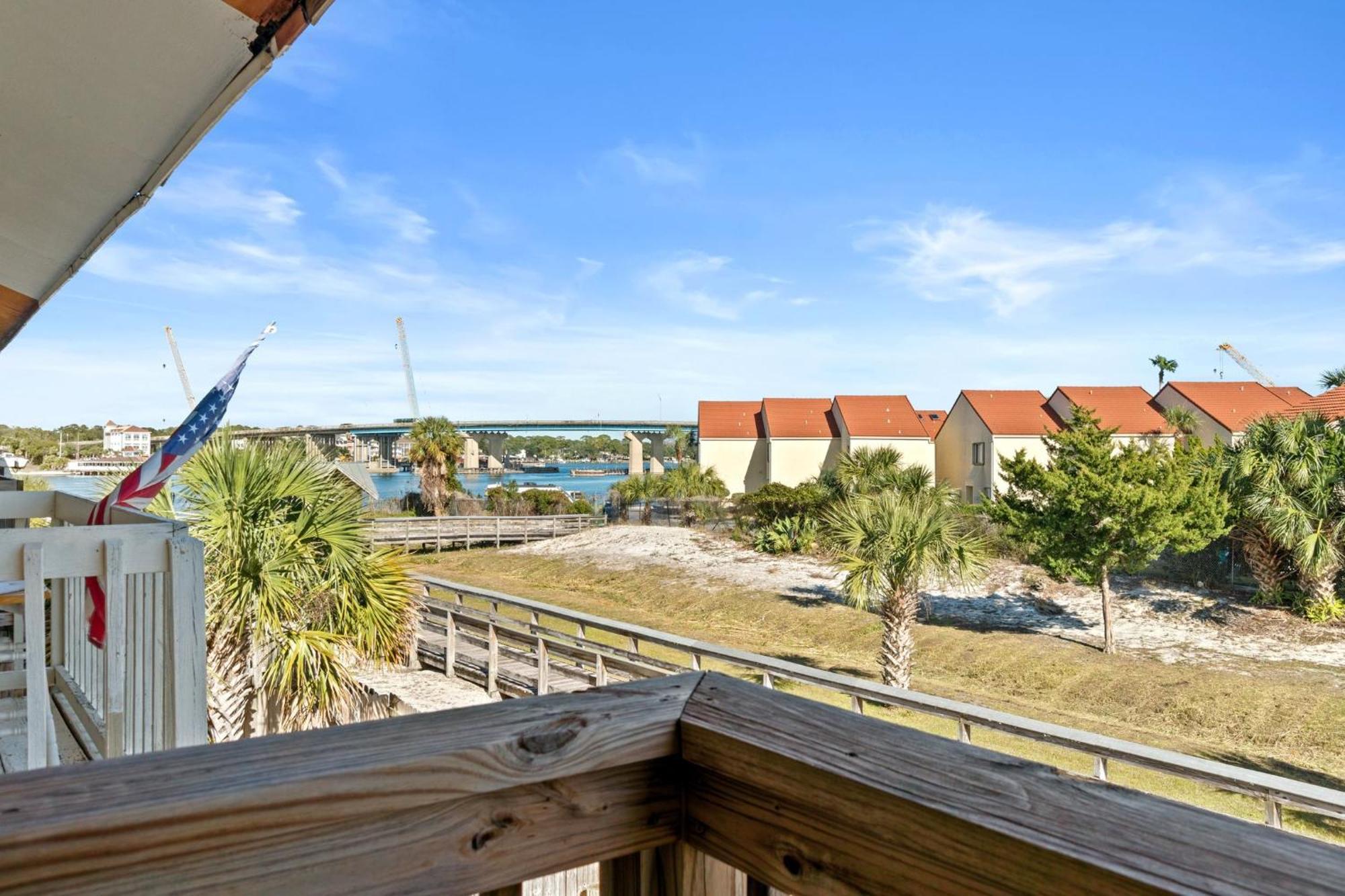 Please, Townhome, Sleeps 4, Free Activities Included! *