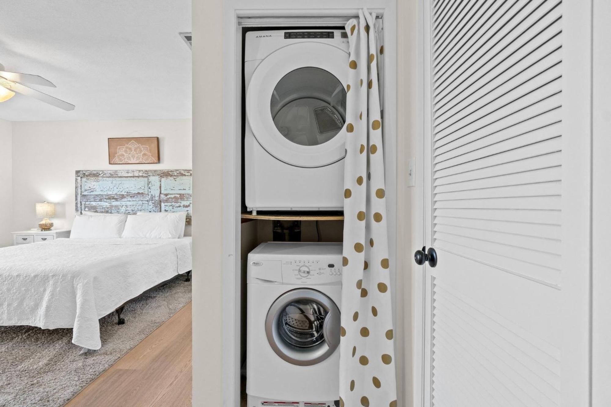 Please, Townhome, Sleeps 4, Free Activities Included! Holiday home *