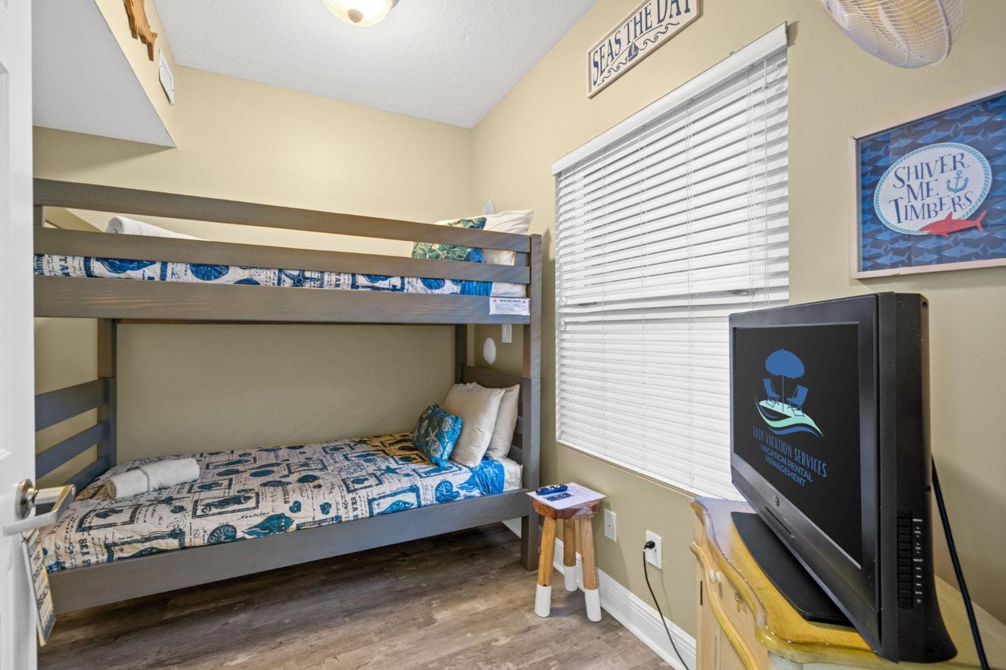 Beachfront, Melissas Happy Place 205, Newly Rem, Free Activities Included! Apartment *