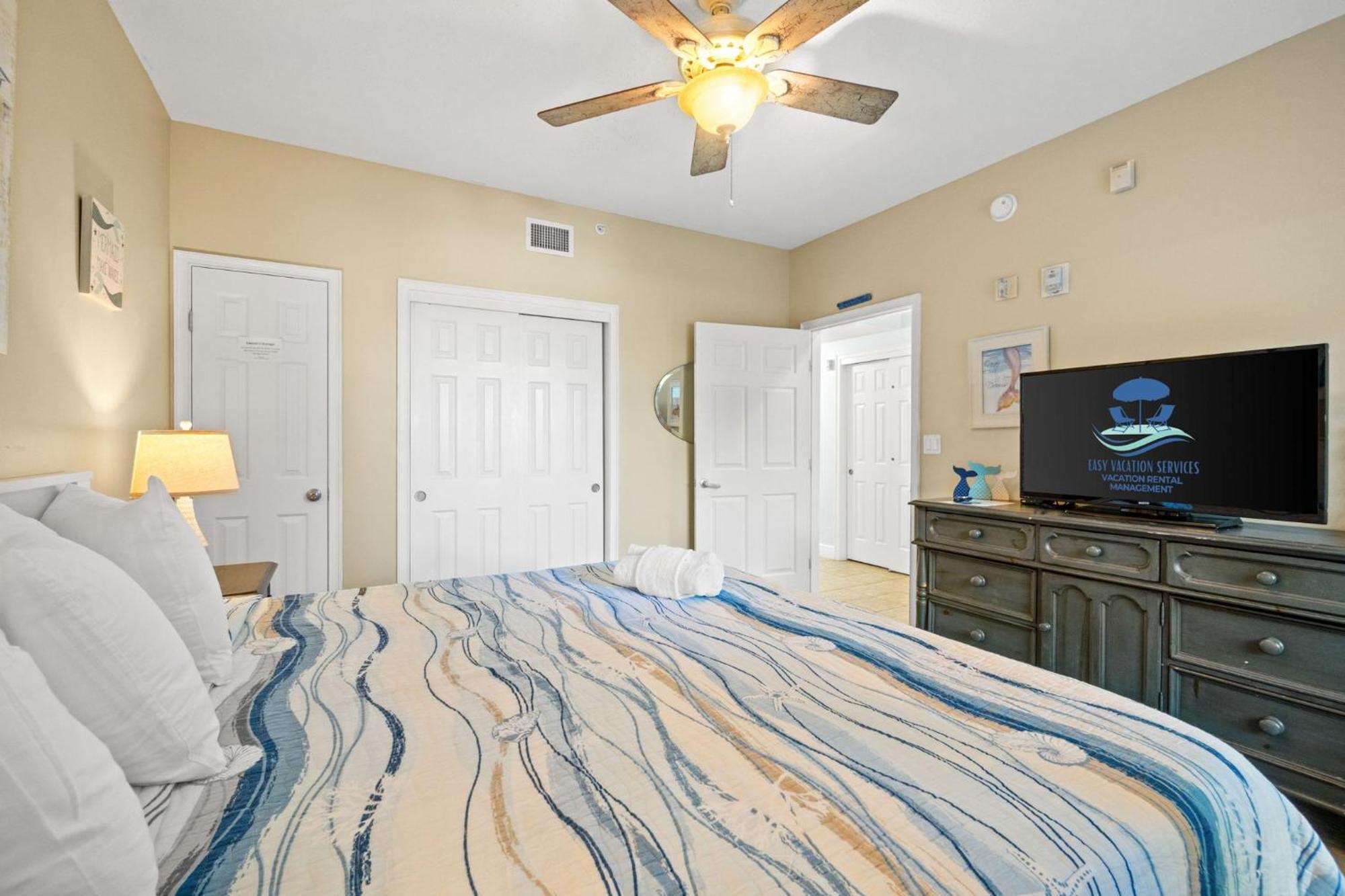 Apartment Beachfront, Melissas Happy Place 205, Newly Rem, Free Activities Included! Fort Walton Beach