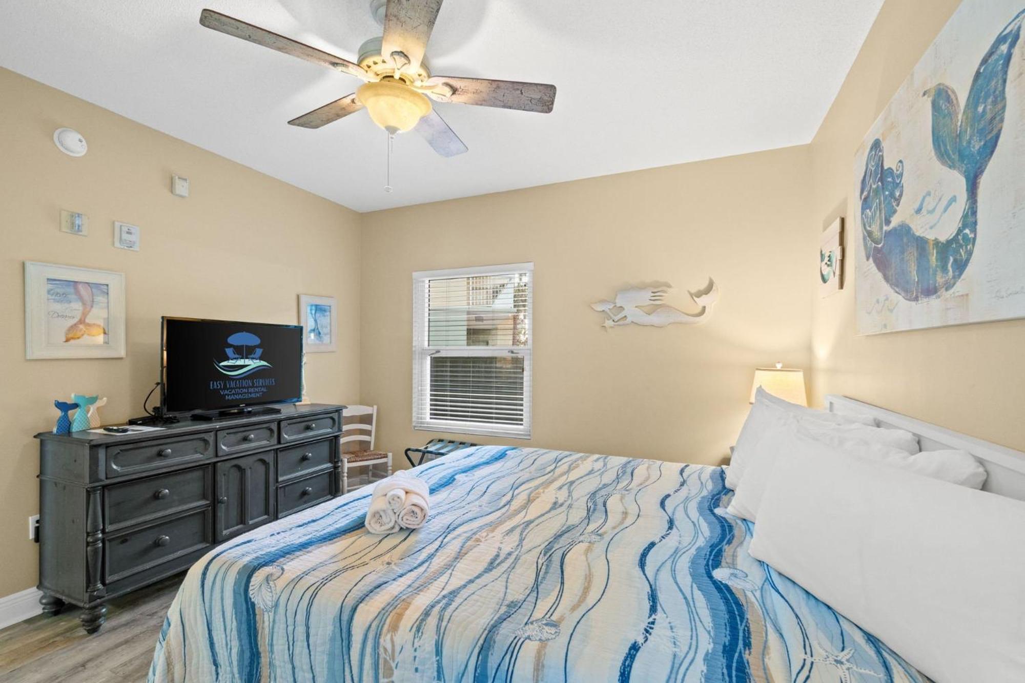 Beachfront, Melissas Happy Place 205, Newly Rem, Free Activities Included! * Fort Walton Beach