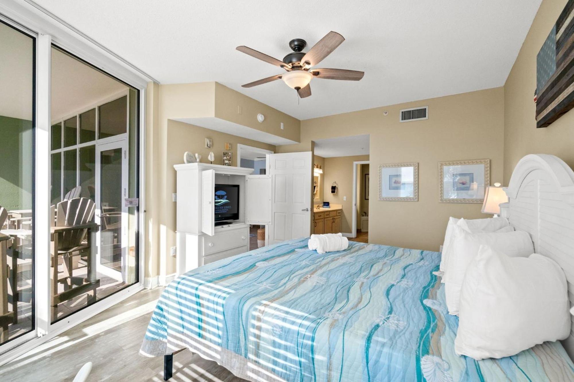 Beachfront, Melissas Happy Place 205, Newly Rem, Free Activities Included!