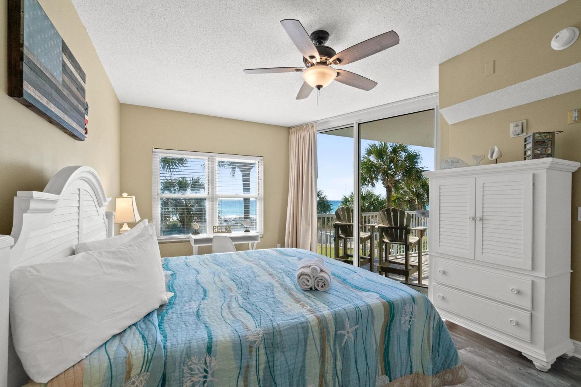 Apartment Beachfront, Melissas Happy Place 205, Newly Rem, Free Activities Included! *