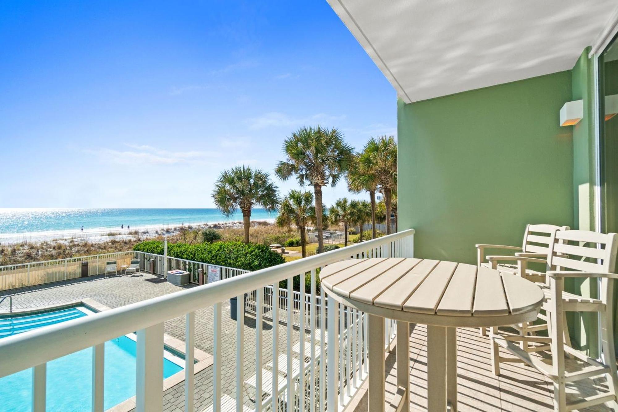 Front, No Worries, Happy 208, Free Activities Included! Apartment